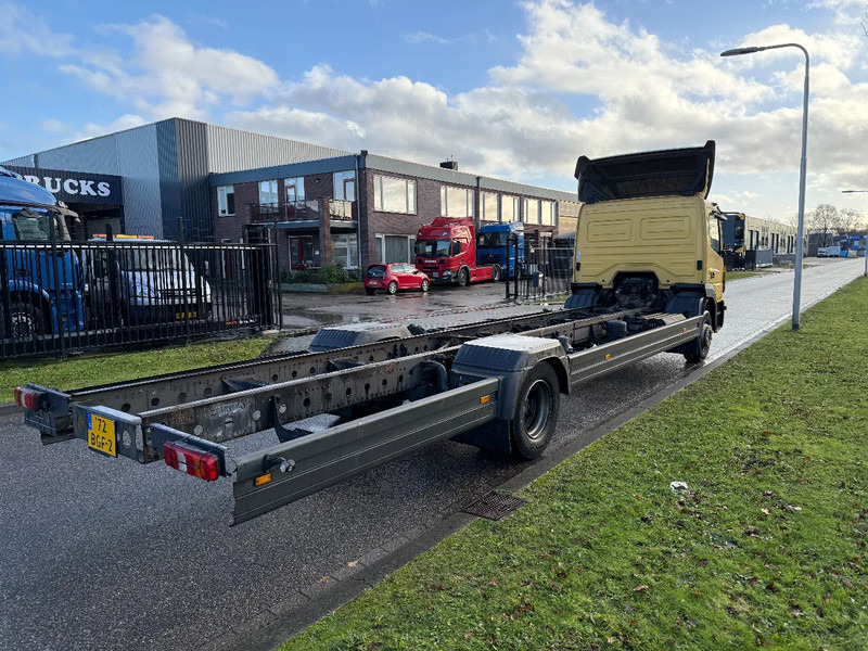 Mercedes-Benz Atego 1518 L 7-2015 - Kamion-šasija: slika Mercedes-Benz Atego 1518 L 7-2015 - Kamion-šasija Mercedes-Benz Atego 1518 L 7-2015 - Kamion-šasija: slika Mercedes-Benz Atego 1518 L 7-2015 - Kamion-šasija