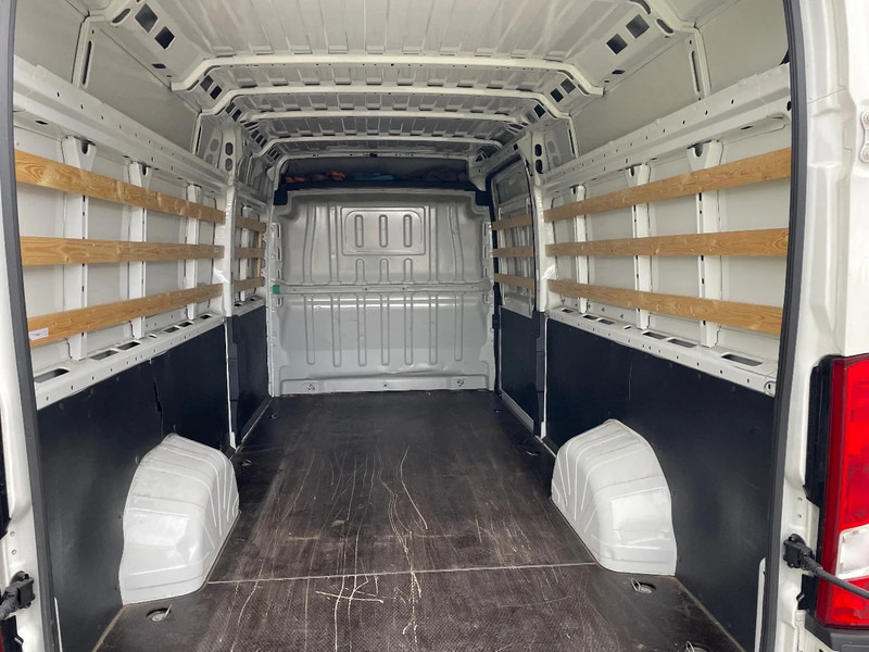 Peugeot Boxer 2.2 hdi 3-2021 L4 H2 airspring !!! - Furgon: slika Peugeot Boxer 2.2 hdi 3-2021 L4 H2 airspring !!! - Furgon Peugeot Boxer 2.2 hdi 3-2021 L4 H2 airspring !!! - Furgon: slika Peugeot Boxer 2.2 hdi 3-2021 L4 H2 airspring !!! - Furgon