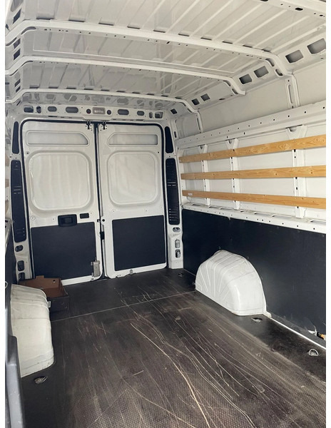 Furgon Peugeot Boxer 2.2 hdi 3-2021 L4 H2 airspring !!!: slika Furgon Peugeot Boxer 2.2 hdi 3-2021 L4 H2 airspring !!!