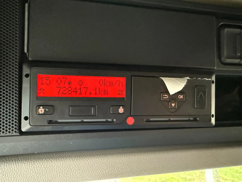 Tegljač DAF CF 440 3-2016 ONLY 728.000 KM: slika Tegljač DAF CF 440 3-2016 ONLY 728.000 KM