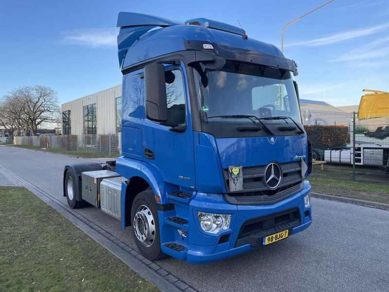 Mercedes-Benz Actros 1940 euro 6 ! 3-2017 - Tegljač: slika Mercedes-Benz Actros 1940 euro 6 ! 3-2017 - Tegljač Mercedes-Benz Actros 1940 euro 6 ! 3-2017 - Tegljač: slika Mercedes-Benz Actros 1940 euro 6 ! 3-2017 - Tegljač