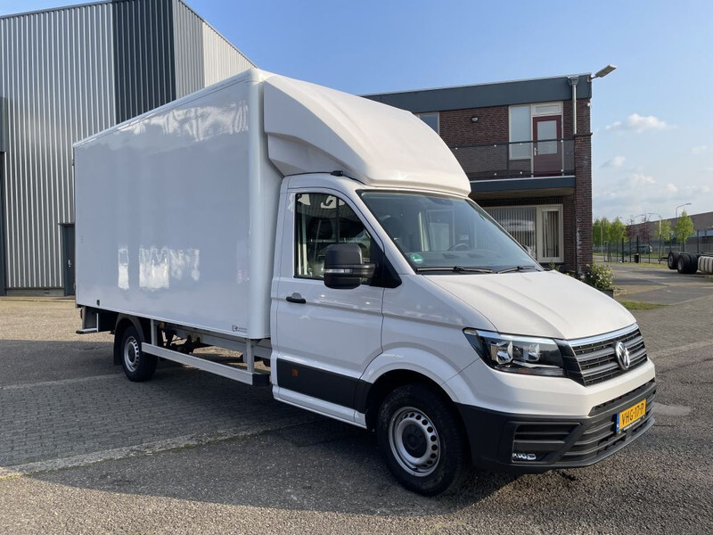 Volkswagen Crafter 2.0 TDI 180 pk 11-2020 automaat - Dostavno vozilo sa zatvorenim sandukom: slika Volkswagen Crafter 2.0 TDI 180 pk 11-2020 automaat - Dostavno vozilo sa zatvorenim sandukom Volkswagen Crafter 2.0 TDI 180 pk 11-2020 automaat - Dostavno vozilo sa zatvorenim sandukom: slika Volkswagen Crafter 2.0 TDI 180 pk 11-2020 automaat - Dostavno vozilo sa zatvorenim sandukom