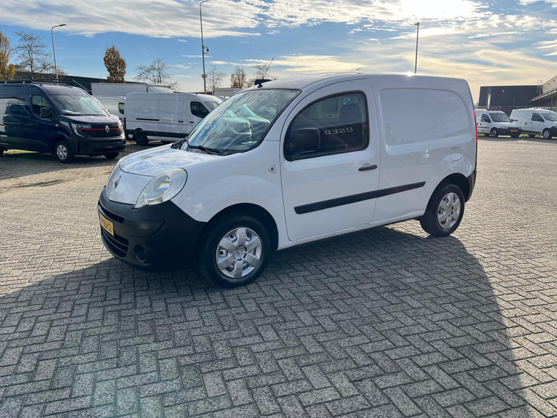 Renault Kangoo Express 1.5 DCI 104 pk, L1 , Schuifdeur, Airco - Mali kombi: slika Renault Kangoo Express 1.5 DCI 104 pk, L1 , Schuifdeur, Airco - Mali kombi Renault Kangoo Express 1.5 DCI 104 pk, L1 , Schuifdeur, Airco - Mali kombi: slika Renault Kangoo Express 1.5 DCI 104 pk, L1 , Schuifdeur, Airco - Mali kombi