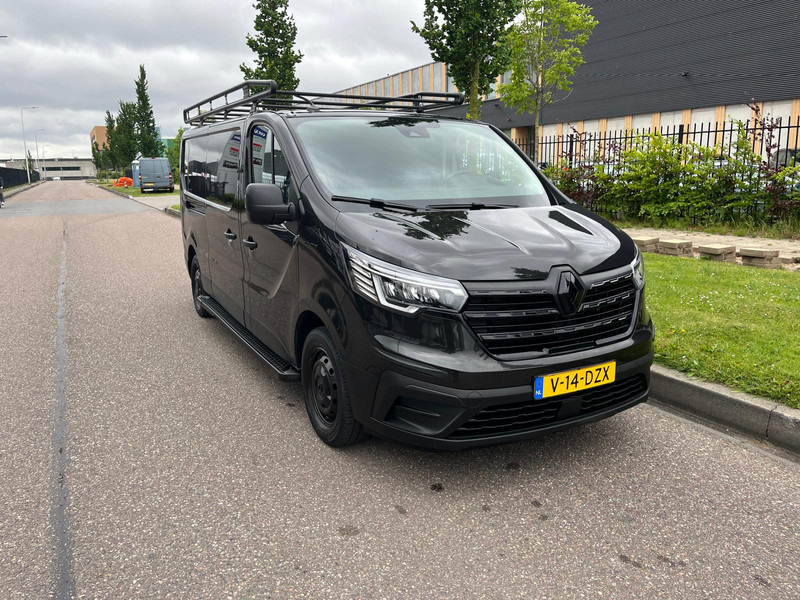 Renault Trafic Black Edition 2.0dci L2 H1, Airco, Nav, Camera - Mali kombi: slika Renault Trafic Black Edition 2.0dci L2 H1, Airco, Nav, Camera - Mali kombi Renault Trafic Black Edition 2.0dci L2 H1, Airco, Nav, Camera - Mali kombi: slika Renault Trafic Black Edition 2.0dci L2 H1, Airco, Nav, Camera - Mali kombi