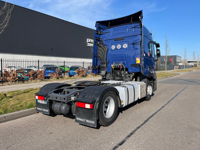 Tegljač Renault T-evo 440 T4x2, Sleepercab Comfort 2 Beds, Optidriver, Optibrake: slika Tegljač Renault T-evo 440 T4x2, Sleepercab Comfort 2 Beds, Optidriver, Optibrake