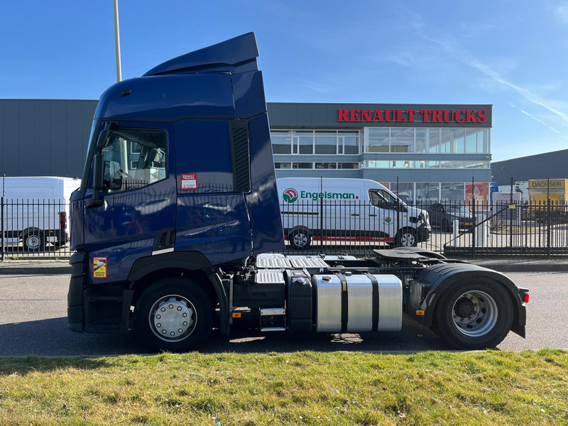 Renault T-evo 440 T4x2, Sleepercab Comfort 2 Beds, Optidriver, Optibrake - Tegljač: slika Renault T-evo 440 T4x2, Sleepercab Comfort 2 Beds, Optidriver, Optibrake - Tegljač Renault T-evo 440 T4x2, Sleepercab Comfort 2 Beds, Optidriver, Optibrake - Tegljač: slika Renault T-evo 440 T4x2, Sleepercab Comfort 2 Beds, Optidriver, Optibrake - Tegljač