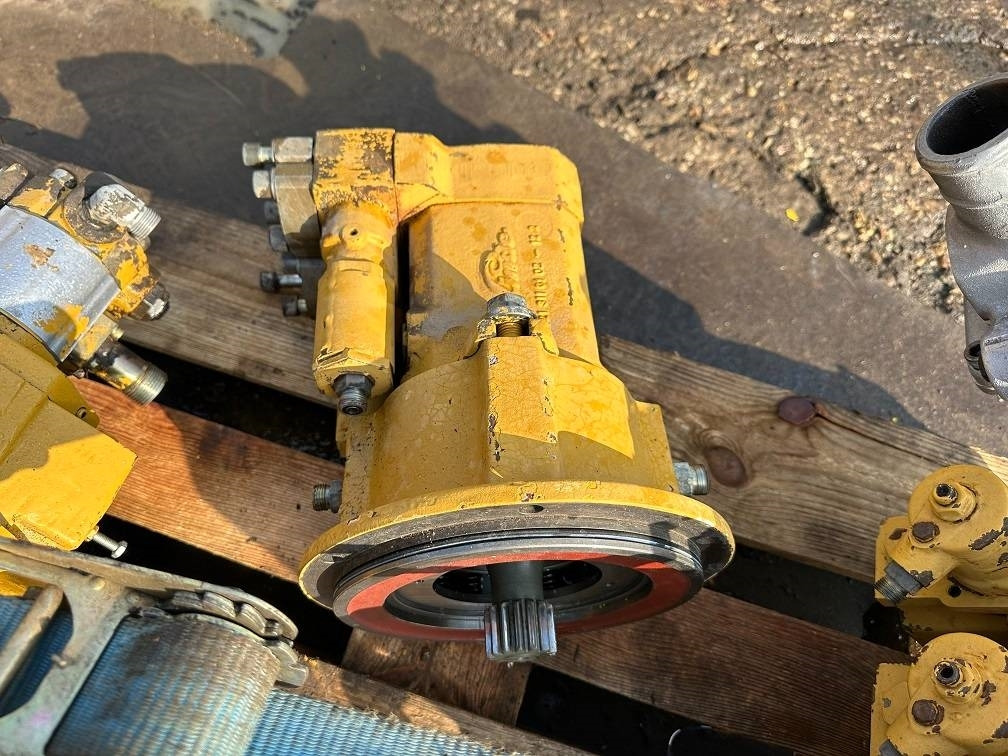 CAT 214 B FT hydro motor linde MMF-65 - Bager na kotačima: slika CAT 214 B FT hydro motor linde MMF-65 - Bager na kotačima CAT 214 B FT hydro motor linde MMF-65 - Bager na kotačima: slika CAT 214 B FT hydro motor linde MMF-65 - Bager na kotačima