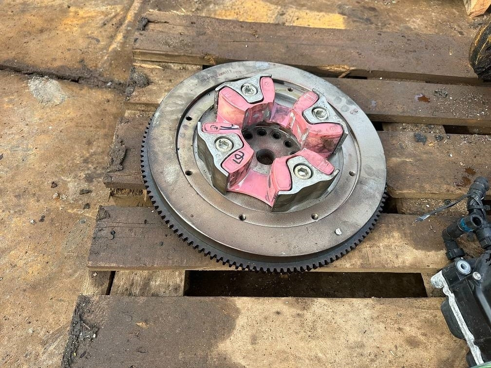 CAT 323 c7.1acert flywheel 378-4739 2009173 - Motor za Građevinski strojevi: slika CAT 323 c7.1acert flywheel 378-4739 2009173 - Motor za Građevinski strojevi CAT 323 c7.1acert flywheel 378-4739 2009173 - Motor za Građevinski strojevi: slika CAT 323 c7.1acert flywheel 378-4739 2009173 - Motor za Građevinski strojevi