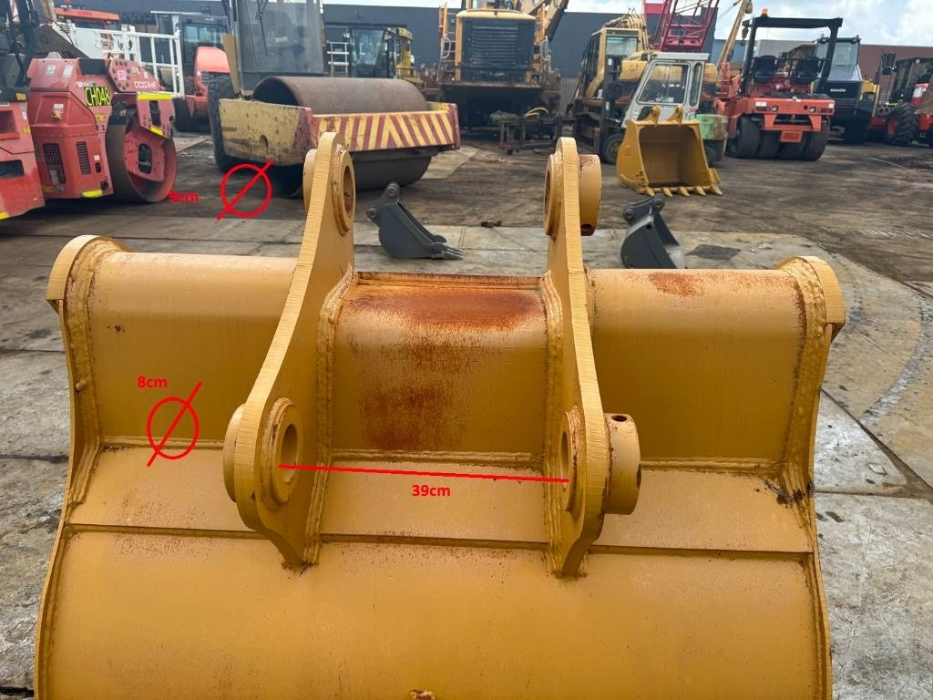 CAT 330 bucket - Korpa za Građevinski strojevi: slika CAT 330 bucket - Korpa za Građevinski strojevi CAT 330 bucket - Korpa za Građevinski strojevi: slika CAT 330 bucket - Korpa za Građevinski strojevi