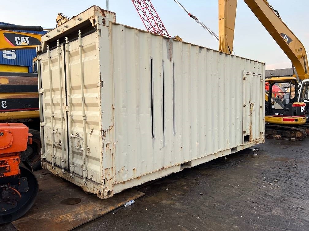 CAT C18 650kva generator - Generatorski set: slika CAT C18 650kva generator - Generatorski set CAT C18 650kva generator - Generatorski set: slika CAT C18 650kva generator - Generatorski set