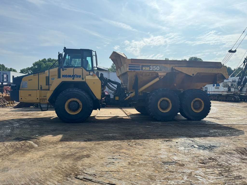 Komatsu HM 350-2 - Zglobni istovarivač: slika Komatsu HM 350-2 - Zglobni istovarivač Komatsu HM 350-2 - Zglobni istovarivač: slika Komatsu HM 350-2 - Zglobni istovarivač