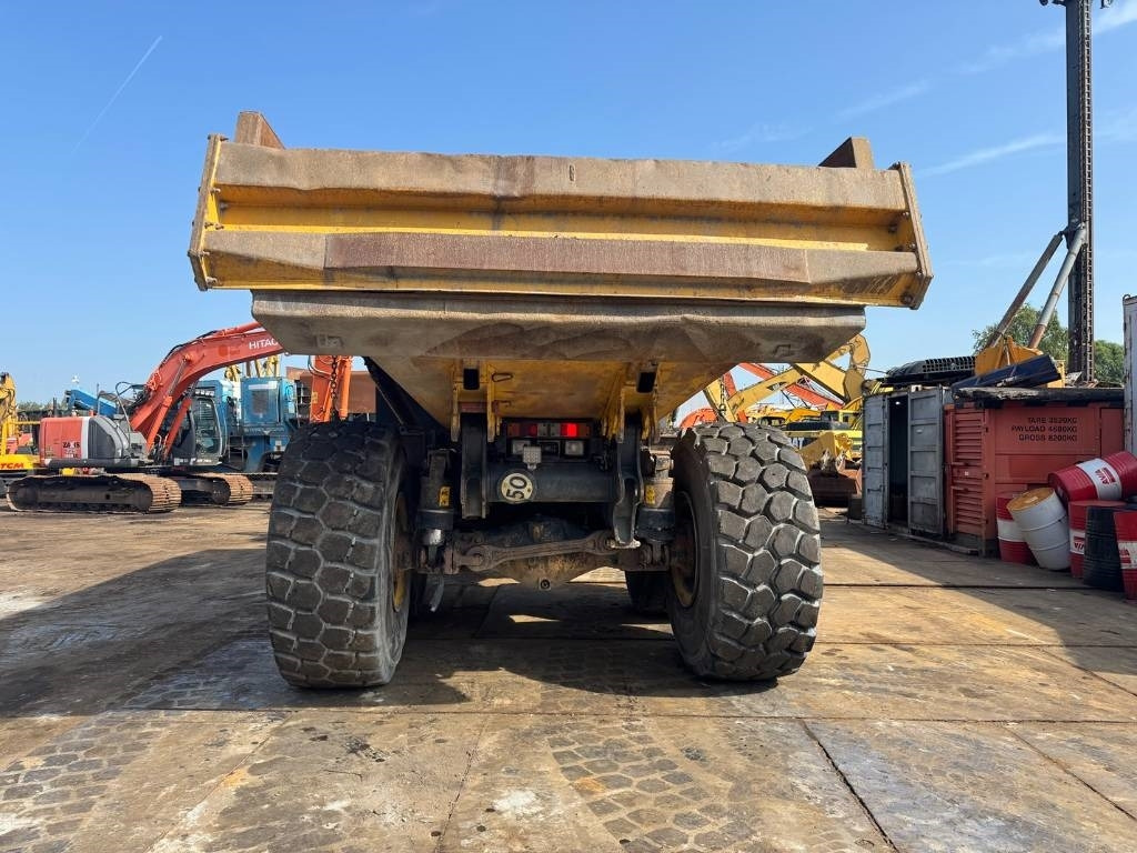 Komatsu HM 350-2 - Zglobni istovarivač: slika Komatsu HM 350-2 - Zglobni istovarivač Komatsu HM 350-2 - Zglobni istovarivač: slika Komatsu HM 350-2 - Zglobni istovarivač