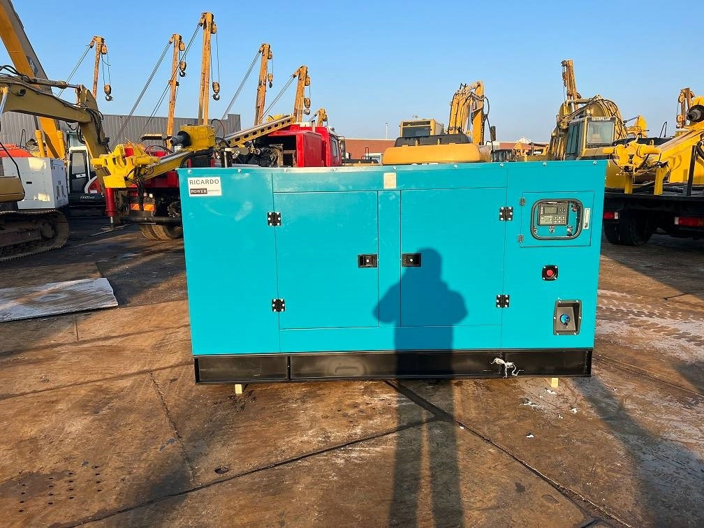 Ricardo 100KVA (80KW) SILENT GENERATOR 3 PHASE 50HZ 400V - Generatorski set: slika Ricardo 100KVA (80KW) SILENT GENERATOR 3 PHASE 50HZ 400V - Generatorski set Ricardo 100KVA (80KW) SILENT GENERATOR 3 PHASE 50HZ 400V - Generatorski set: slika Ricardo 100KVA (80KW) SILENT GENERATOR 3 PHASE 50HZ 400V - Generatorski set