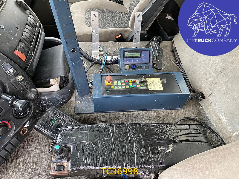 Kamion za odvoz smeća DAF CF 75 310: slika Kamion za odvoz smeća DAF CF 75 310