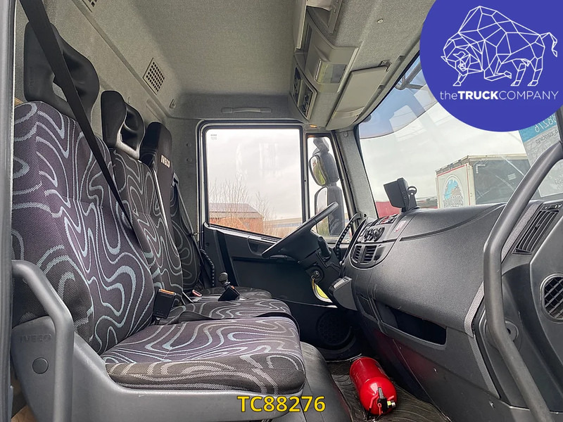 Iveco EuroCargo 120 E22 - Kamion hladnjača: slika Iveco EuroCargo 120 E22 - Kamion hladnjača Iveco EuroCargo 120 E22 - Kamion hladnjača: slika Iveco EuroCargo 120 E22 - Kamion hladnjača