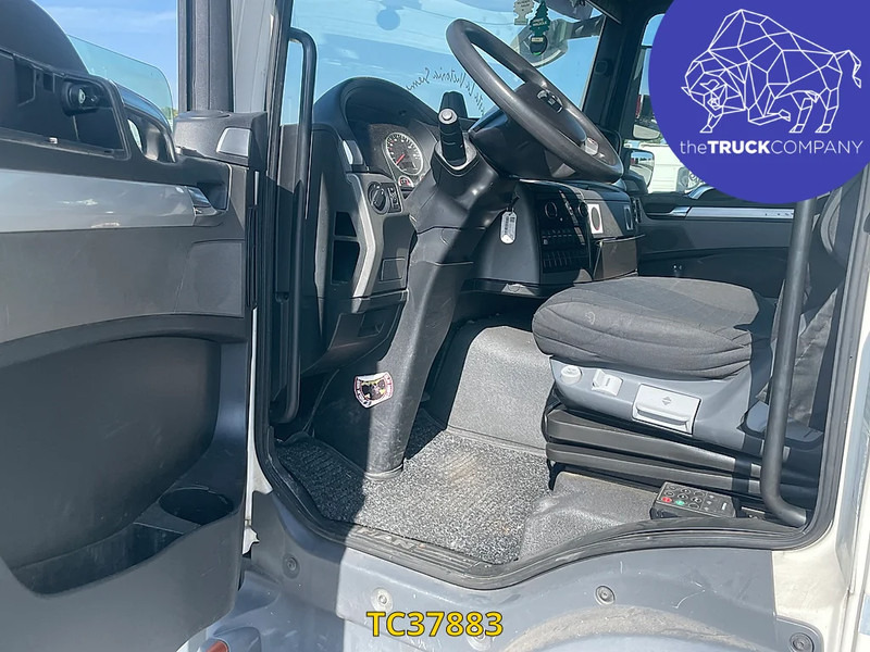 MAN TGL 220 - Kamion s ceradom: slika MAN TGL 220 - Kamion s ceradom MAN TGL 220 - Kamion s ceradom: slika MAN TGL 220 - Kamion s ceradom