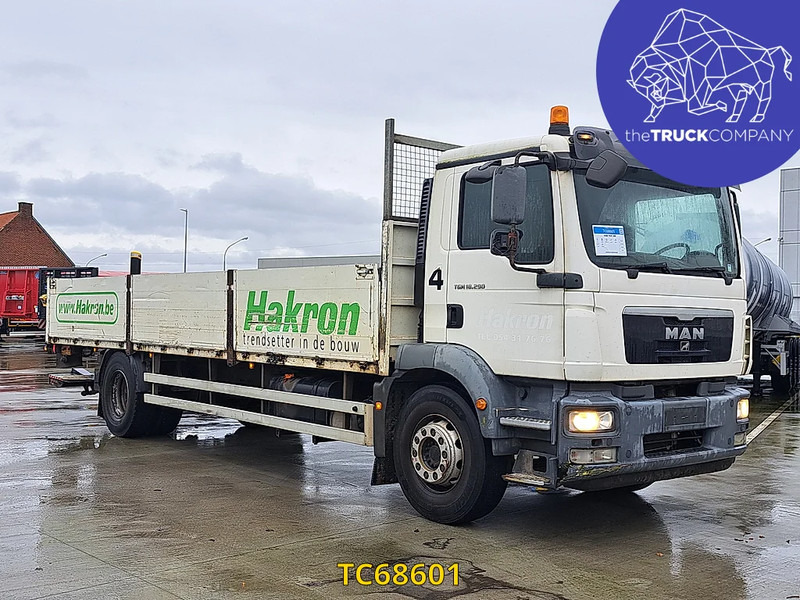 Kamion s otvorenim sandukom MAN TGM 290: slika Kamion s otvorenim sandukom MAN TGM 290