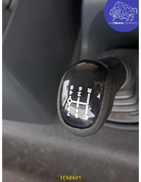 Kamion s otvorenim sandukom MAN TGM 290: slika Kamion s otvorenim sandukom MAN TGM 290