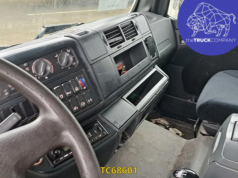 Kamion s otvorenim sandukom MAN TGM 290: slika Kamion s otvorenim sandukom MAN TGM 290