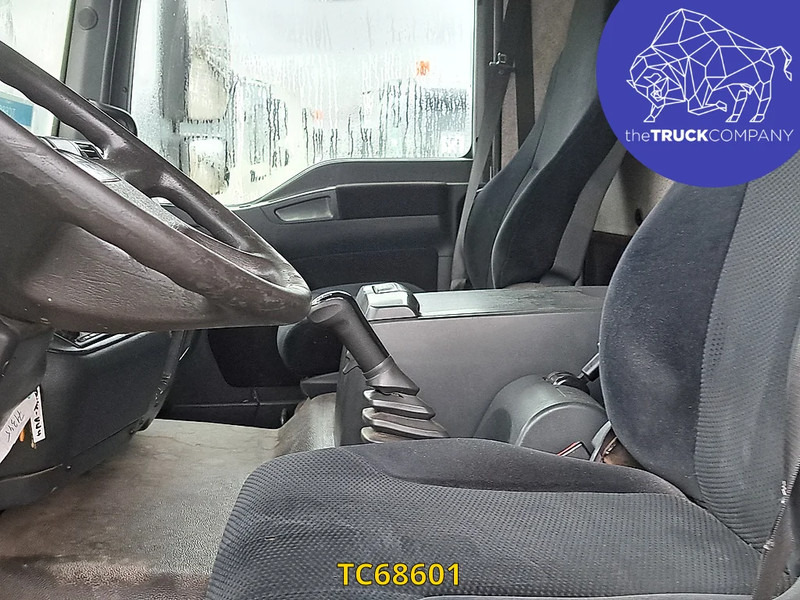 Kamion s otvorenim sandukom MAN TGM 290: slika Kamion s otvorenim sandukom MAN TGM 290