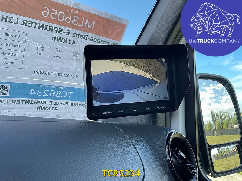 Zakup Mercedes-Benz E-Sprinter L2H2 41kWh Mercedes-Benz E-Sprinter L2H2 41kWh: slika Zakup Mercedes-Benz E-Sprinter L2H2 41kWh Mercedes-Benz E-Sprinter L2H2 41kWh