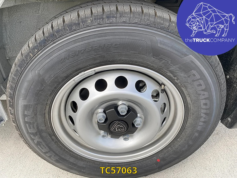 Peugeot Boxer - Furgon: slika Peugeot Boxer - Furgon Peugeot Boxer - Furgon: slika Peugeot Boxer - Furgon