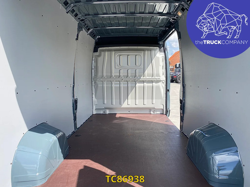 Peugeot Boxer - Furgon: slika Peugeot Boxer - Furgon Peugeot Boxer - Furgon: slika Peugeot Boxer - Furgon