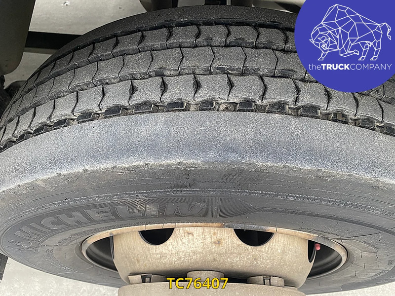 Renault D 210 - Kamion hladnjača: slika Renault D 210 - Kamion hladnjača Renault D 210 - Kamion hladnjača: slika Renault D 210 - Kamion hladnjača