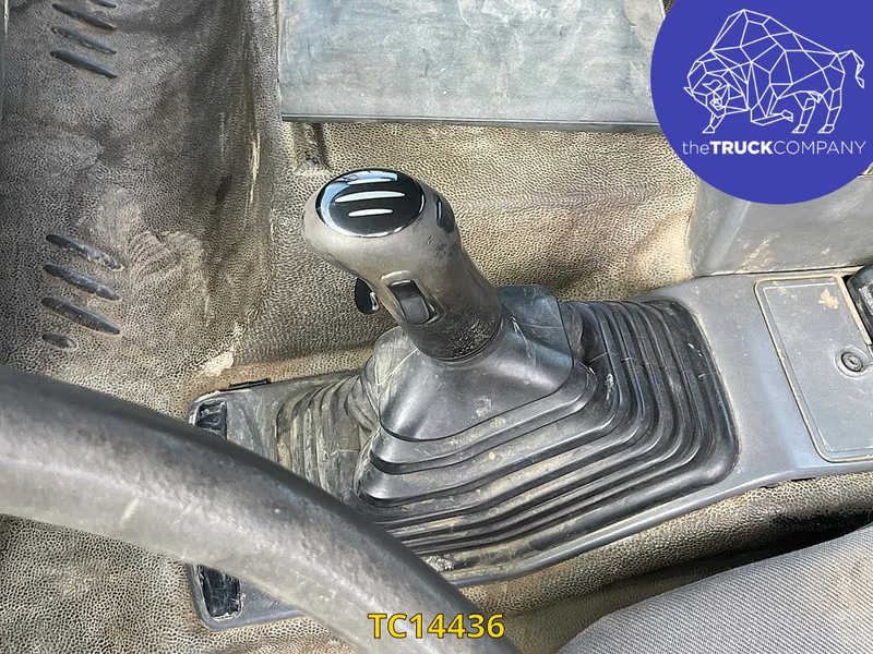 Renault Kerax 370 - Transporter kontejnera/ Kamion s izmjenjivim sanducima: slika Renault Kerax 370 - Transporter kontejnera/ Kamion s izmjenjivim sanducima Renault Kerax 370 - Transporter kontejnera/ Kamion s izmjenjivim sanducima: slika Renault Kerax 370 - Transporter kontejnera/ Kamion s izmjenjivim sanducima