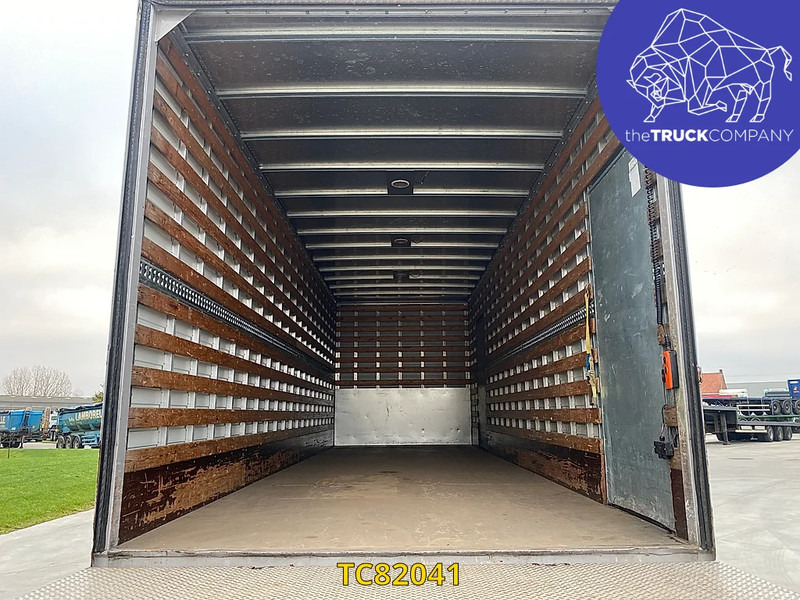 Kamion sandučar Renault Midlum 210: slika Kamion sandučar Renault Midlum 210