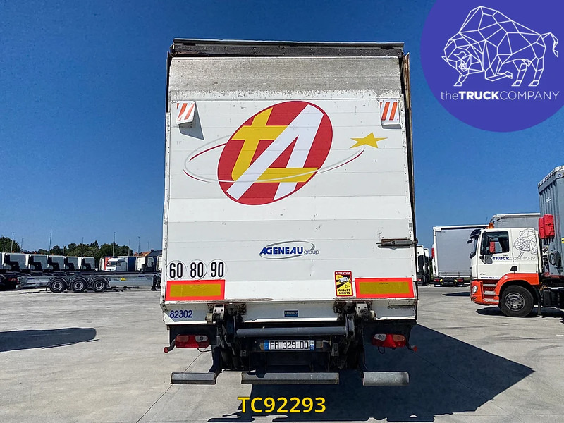 Samro - Poluprikolica s ceradom: slika Samro - Poluprikolica s ceradom Samro - Poluprikolica s ceradom: slika Samro - Poluprikolica s ceradom