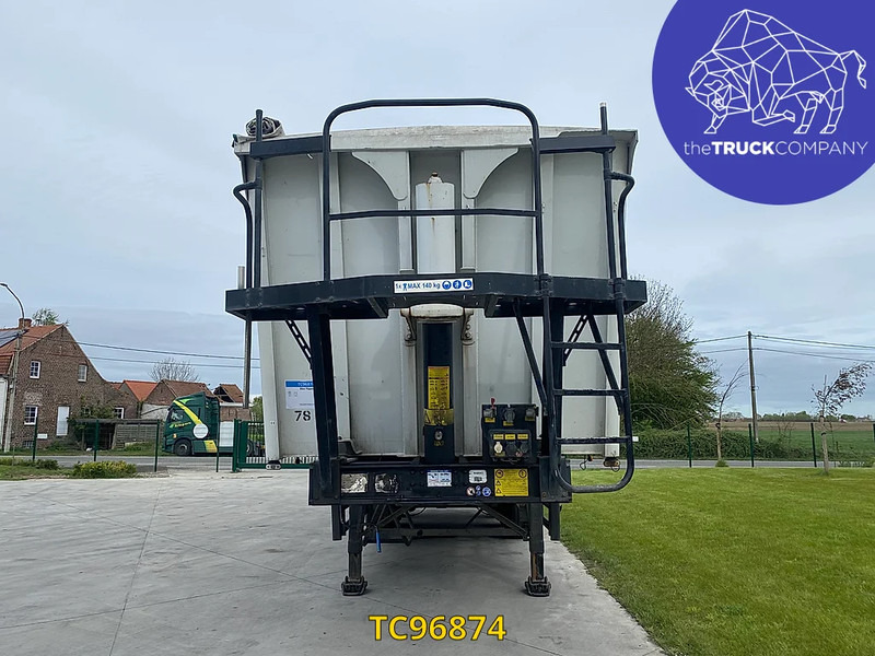 Stas - Kiper poluprikolica: slika Stas - Kiper poluprikolica Stas - Kiper poluprikolica: slika Stas - Kiper poluprikolica