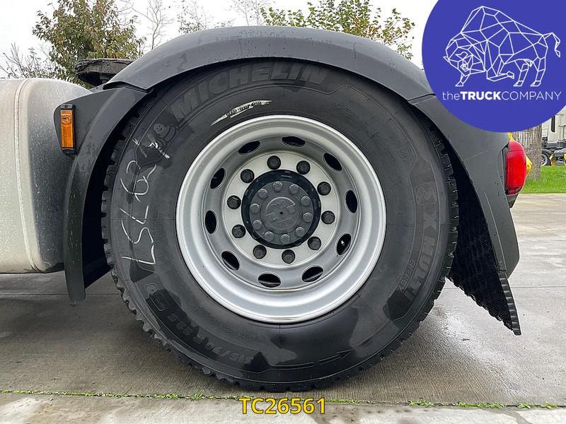 Tegljač DAF XF 480: slika Tegljač DAF XF 480