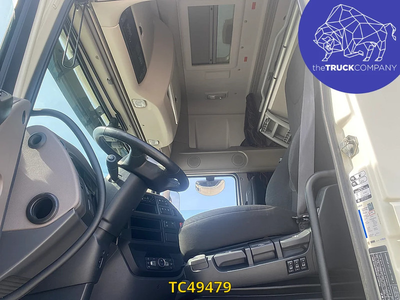 DAF XF 480 - Tegljač: slika DAF XF 480 - Tegljač DAF XF 480 - Tegljač: slika DAF XF 480 - Tegljač