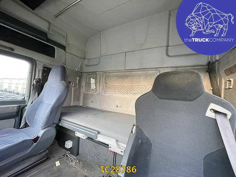 MAN TGA 430 - Tegljač: slika MAN TGA 430 - Tegljač MAN TGA 430 - Tegljač: slika MAN TGA 430 - Tegljač