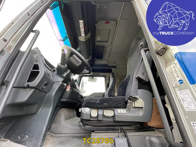 MAN TGA 430 - Tegljač: slika MAN TGA 430 - Tegljač MAN TGA 430 - Tegljač: slika MAN TGA 430 - Tegljač