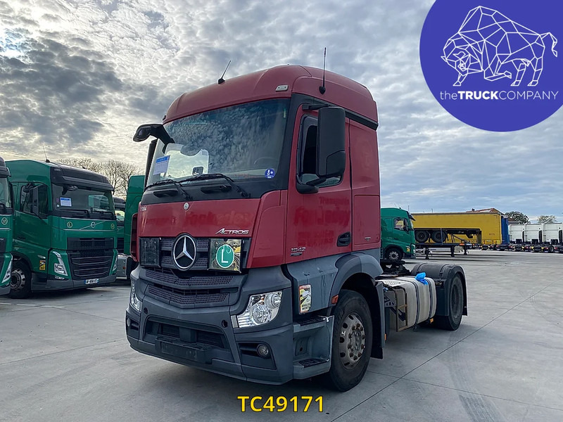 Mercedes-Benz Actros 1842 - Tegljač: slika Mercedes-Benz Actros 1842 - Tegljač Mercedes-Benz Actros 1842 - Tegljač: slika Mercedes-Benz Actros 1842 - Tegljač