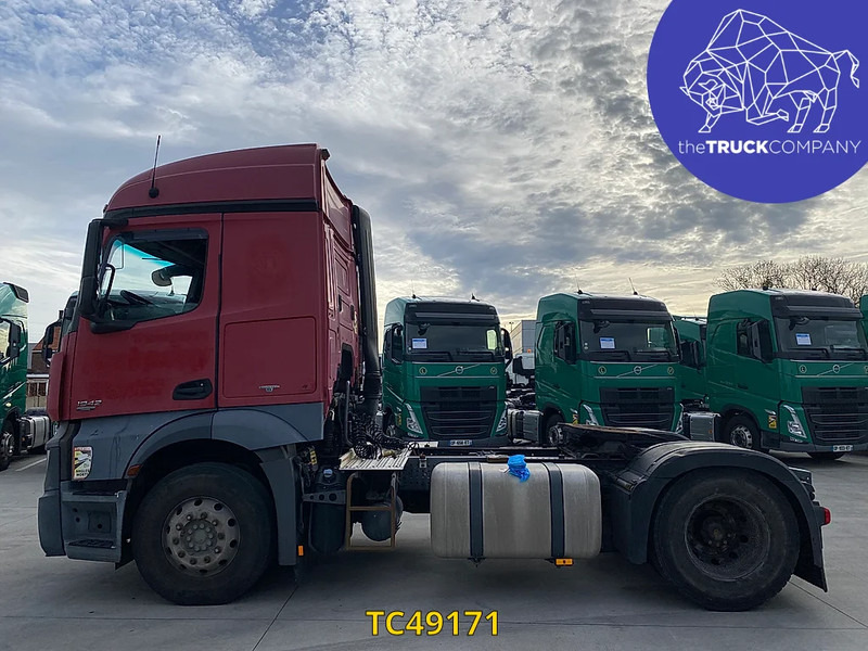 Mercedes-Benz Actros 1842 - Tegljač: slika Mercedes-Benz Actros 1842 - Tegljač Mercedes-Benz Actros 1842 - Tegljač: slika Mercedes-Benz Actros 1842 - Tegljač