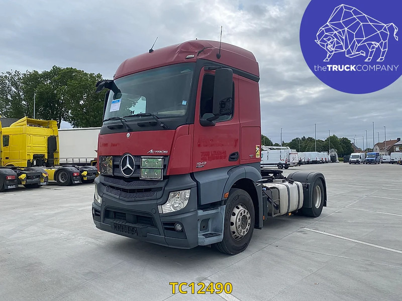 Mercedes-Benz Actros 1842 - Tegljač: slika Mercedes-Benz Actros 1842 - Tegljač Mercedes-Benz Actros 1842 - Tegljač: slika Mercedes-Benz Actros 1842 - Tegljač