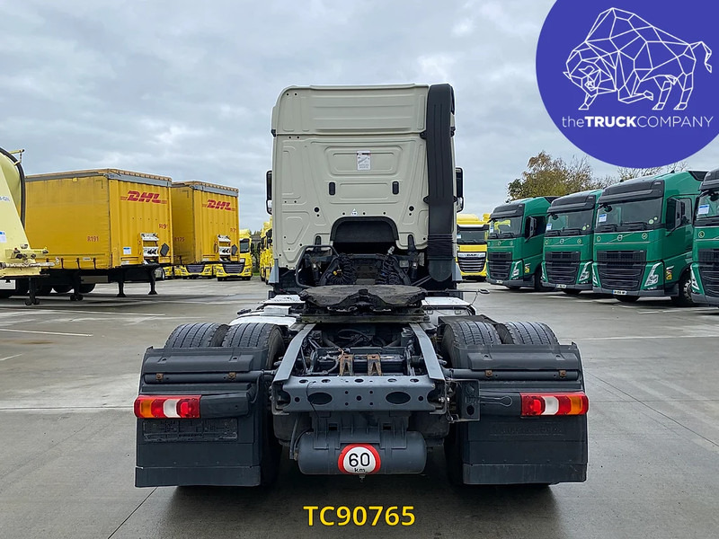 Mercedes-Benz Actros 1843 - Tegljač: slika Mercedes-Benz Actros 1843 - Tegljač Mercedes-Benz Actros 1843 - Tegljač: slika Mercedes-Benz Actros 1843 - Tegljač