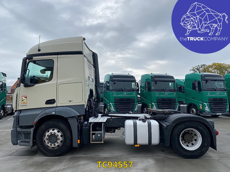 Mercedes-Benz Actros 1843 - Tegljač: slika Mercedes-Benz Actros 1843 - Tegljač Mercedes-Benz Actros 1843 - Tegljač: slika Mercedes-Benz Actros 1843 - Tegljač