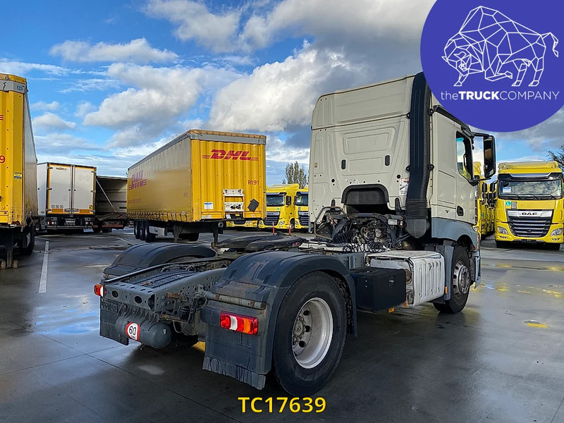 Tegljač Mercedes-Benz Actros 1843: slika Tegljač Mercedes-Benz Actros 1843 Tegljač Mercedes-Benz Actros 1843: slika Tegljač Mercedes-Benz Actros 1843