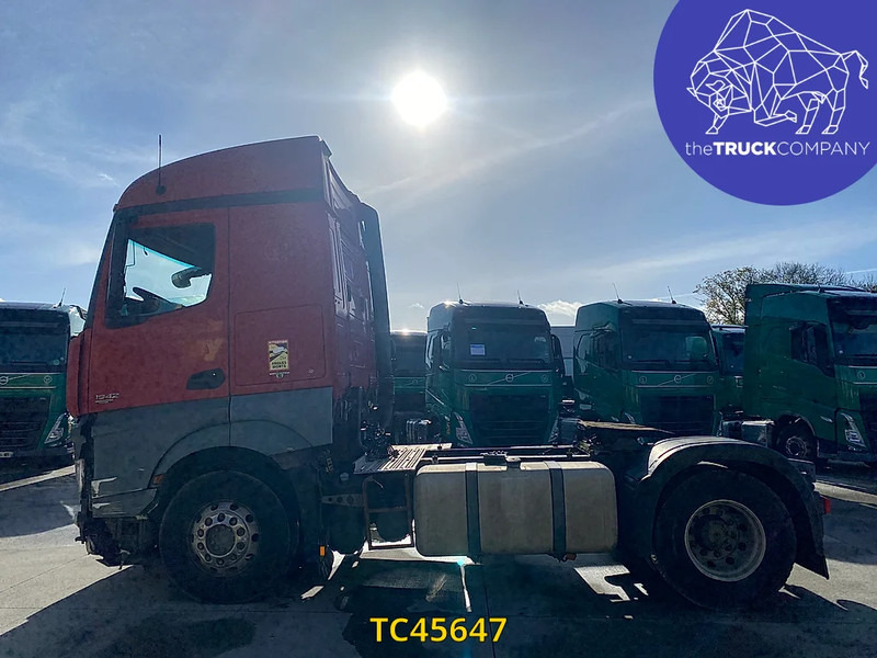 Mercedes-Benz Actros 1843 - Tegljač: slika Mercedes-Benz Actros 1843 - Tegljač Mercedes-Benz Actros 1843 - Tegljač: slika Mercedes-Benz Actros 1843 - Tegljač