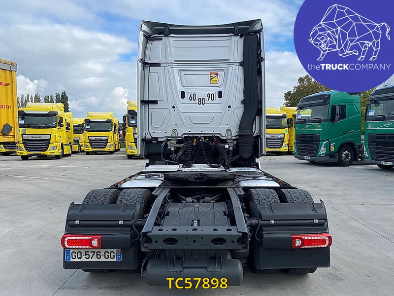 Mercedes-Benz Actros 1845 - Tegljač: slika Mercedes-Benz Actros 1845 - Tegljač Mercedes-Benz Actros 1845 - Tegljač: slika Mercedes-Benz Actros 1845 - Tegljač