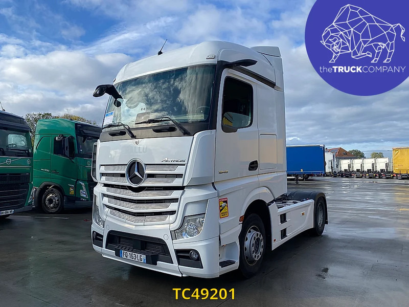 Mercedes-Benz Actros 1845 - Tegljač: slika Mercedes-Benz Actros 1845 - Tegljač Mercedes-Benz Actros 1845 - Tegljač: slika Mercedes-Benz Actros 1845 - Tegljač