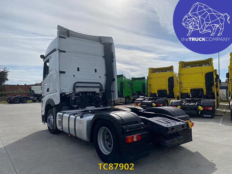 Mercedes-Benz Actros 1845 - Tegljač: slika Mercedes-Benz Actros 1845 - Tegljač Mercedes-Benz Actros 1845 - Tegljač: slika Mercedes-Benz Actros 1845 - Tegljač