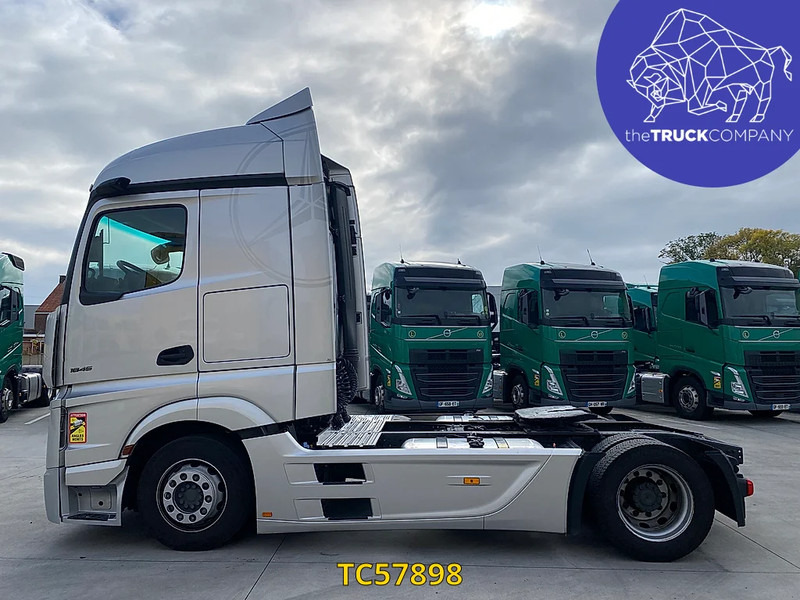 Mercedes-Benz Actros 1845 - Tegljač: slika Mercedes-Benz Actros 1845 - Tegljač Mercedes-Benz Actros 1845 - Tegljač: slika Mercedes-Benz Actros 1845 - Tegljač