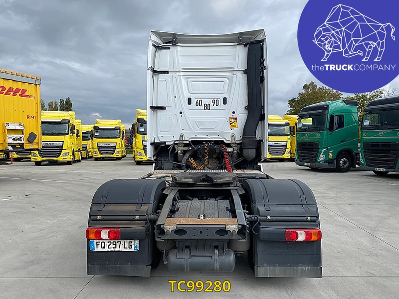 Mercedes-Benz Actros 1845 - Tegljač: slika Mercedes-Benz Actros 1845 - Tegljač Mercedes-Benz Actros 1845 - Tegljač: slika Mercedes-Benz Actros 1845 - Tegljač