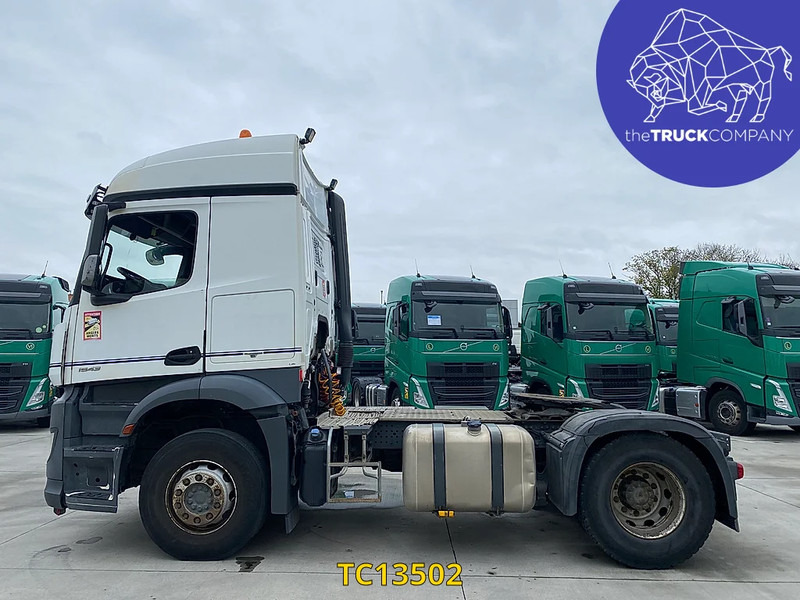 Mercedes-Benz Arocs 1943 - Tegljač: slika Mercedes-Benz Arocs 1943 - Tegljač Mercedes-Benz Arocs 1943 - Tegljač: slika Mercedes-Benz Arocs 1943 - Tegljač