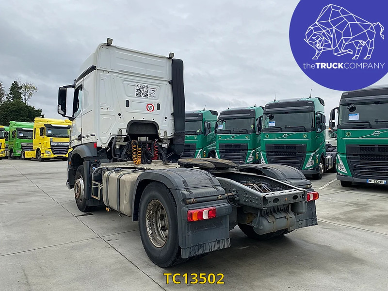 Mercedes-Benz Arocs 1943 - Tegljač: slika Mercedes-Benz Arocs 1943 - Tegljač Mercedes-Benz Arocs 1943 - Tegljač: slika Mercedes-Benz Arocs 1943 - Tegljač